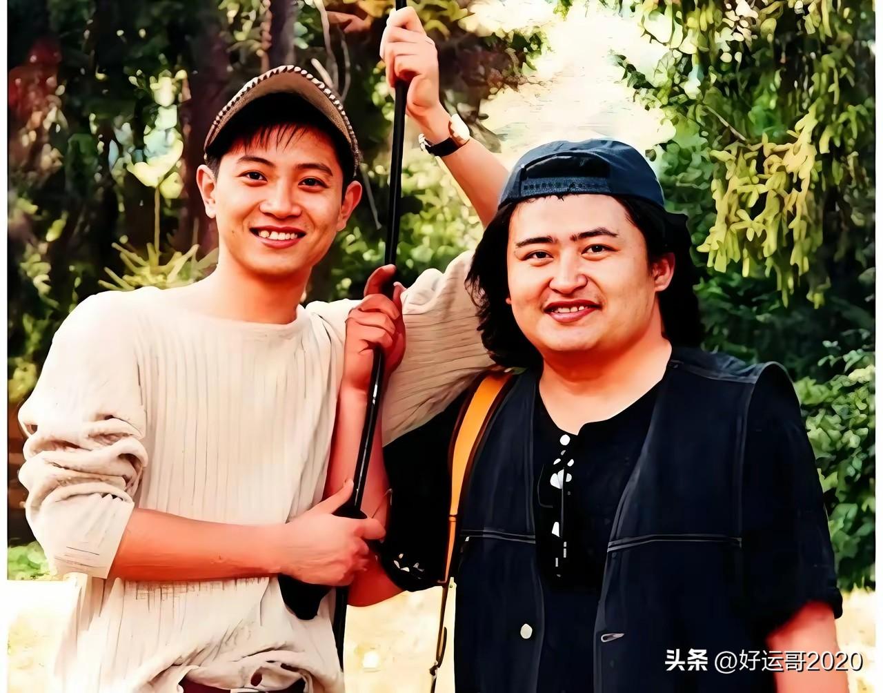 没有想到年轻时期刘欢也是这么胖，据说刘欢是结婚以后胖起来，那时他的妻子卢璐怀孕后
