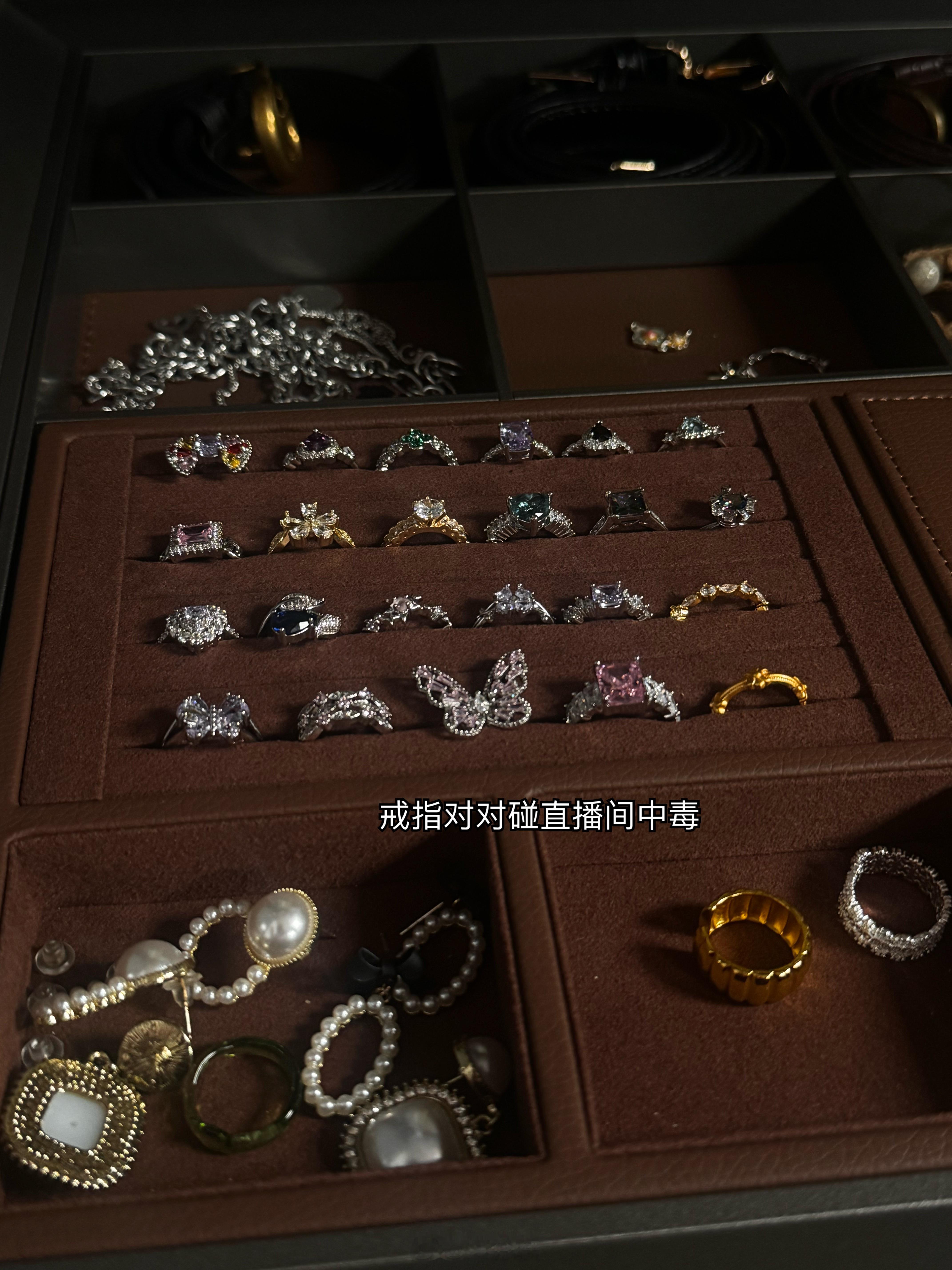 日子渺小重复却都是快乐！ 