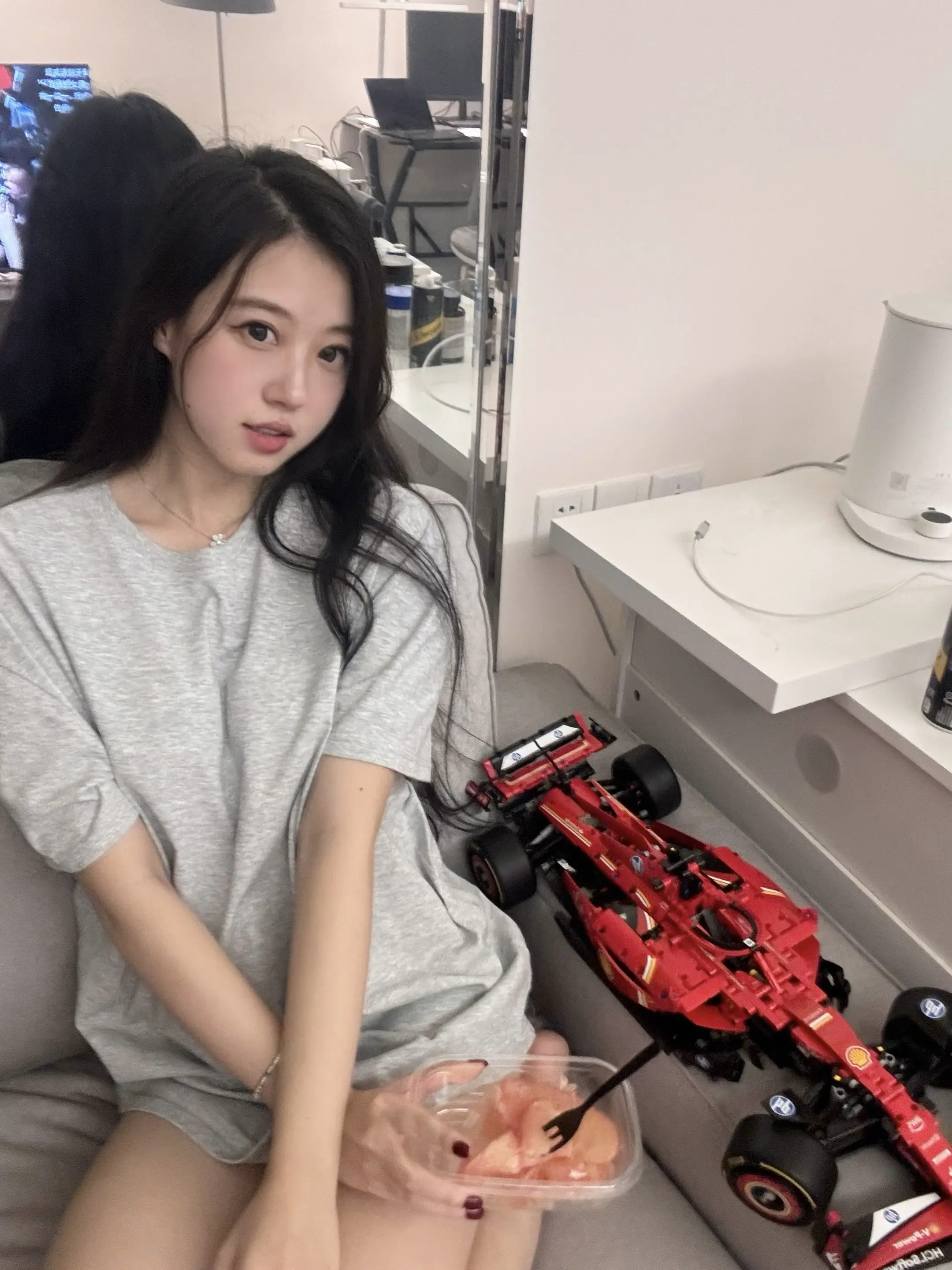 阳光宅女 🏎️。