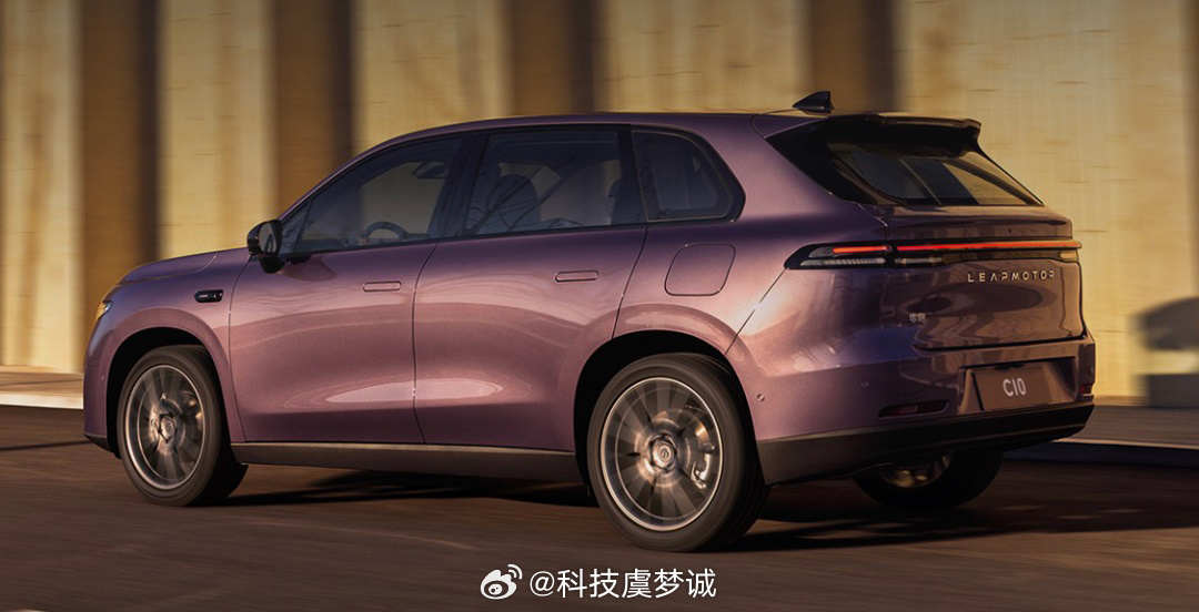 14万家用车卷上天了2026款零跑C10正式上市，12.28万-14.28万元的