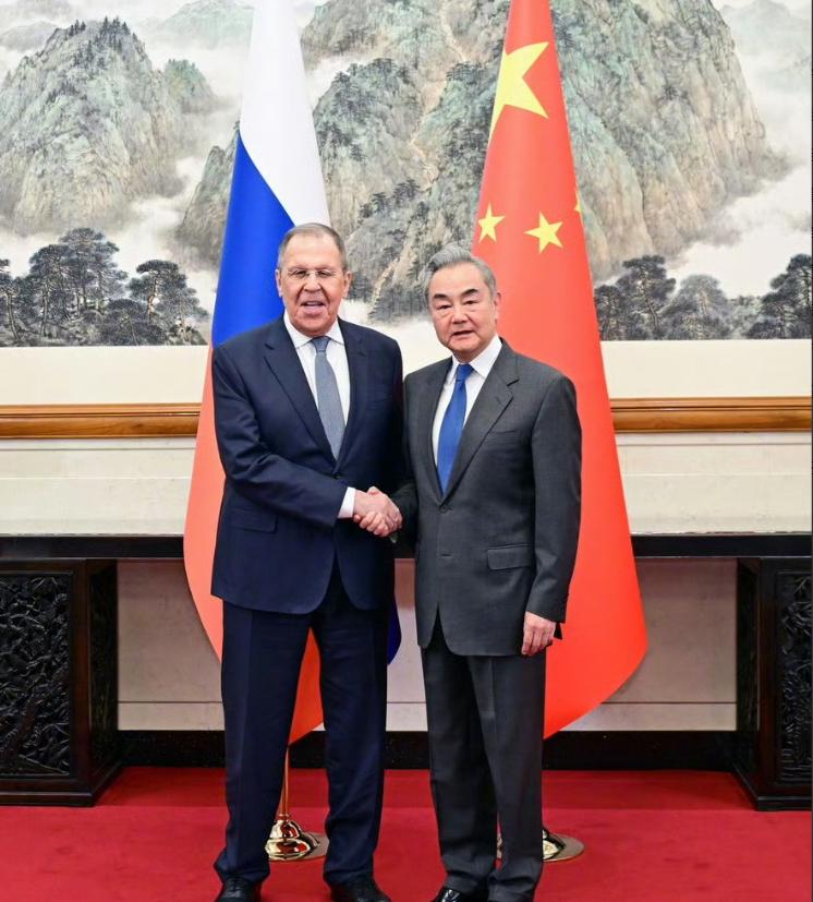 签约，中国和俄罗斯谈成了！

毫无疑问，这一次俄罗斯访华取得了圆满成功，因为双方