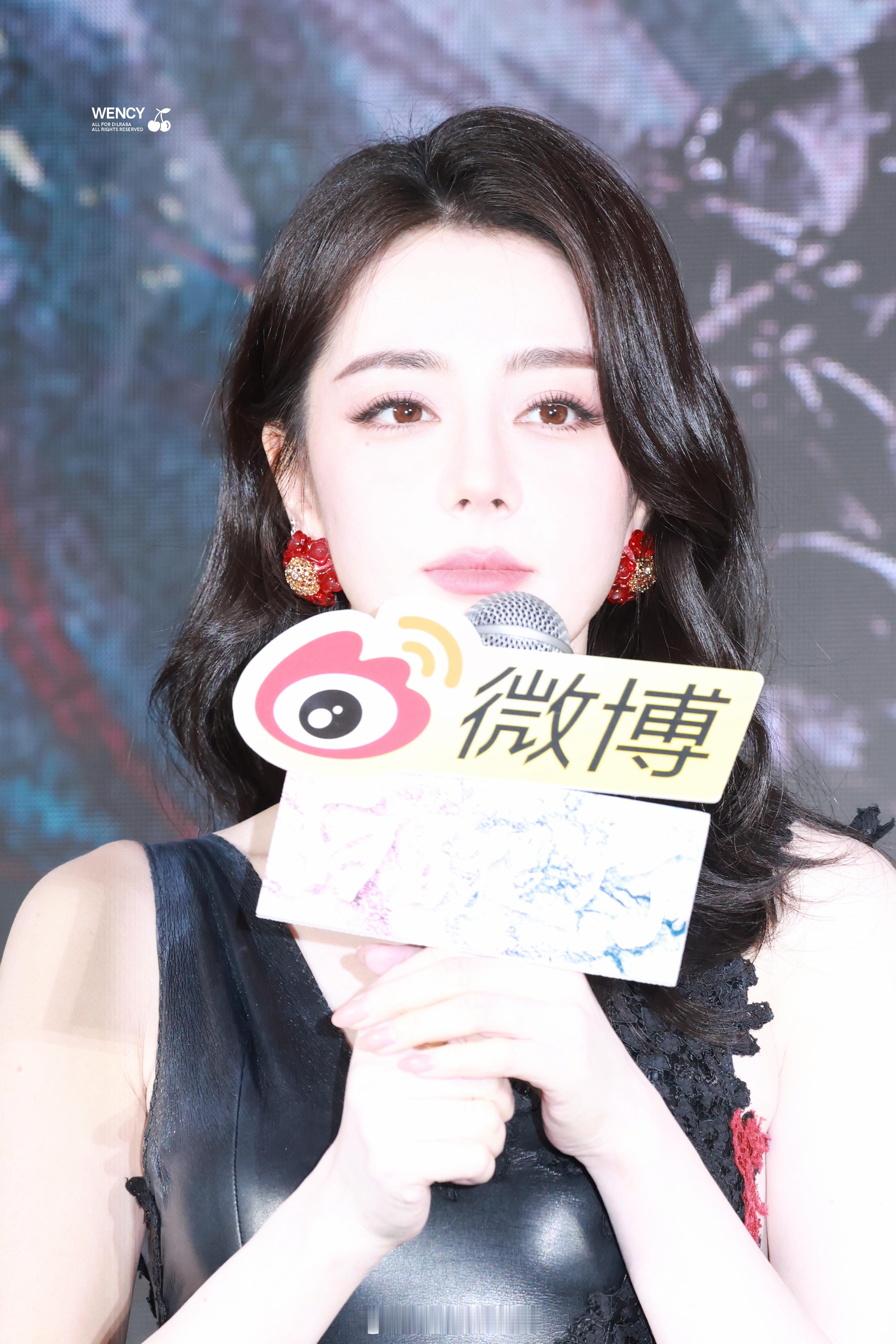 过曝反而有种撕拉片的感觉……撕漫女 萌坨 迪迪巴巴 