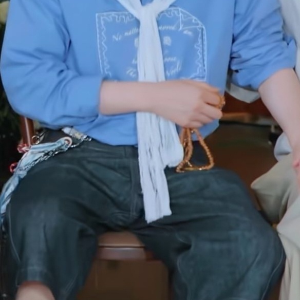 牛仔短裤没这么厚吧 ​​​