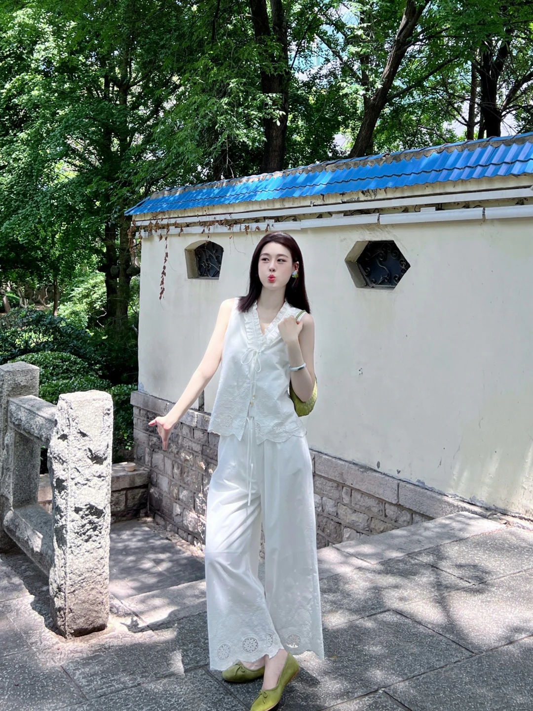 胶片🎞️简简单单出个门 干净舒服白色系🍃～