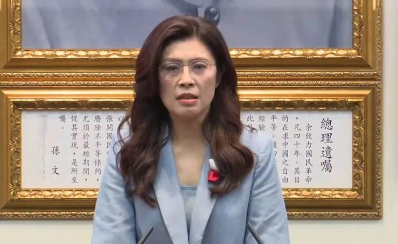 郑丽文要率团访问大陆，但实际也面临着巨大的压力，据说这些民进党要威胁拿起法律威胁