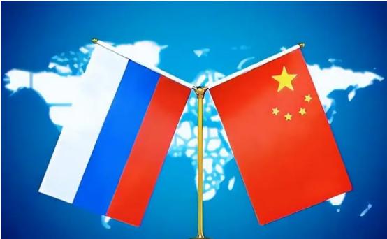 很多人一提中国崛起，第一反应就是美国坐不住了，这个判断当然没错，毕竟美国长期把全
