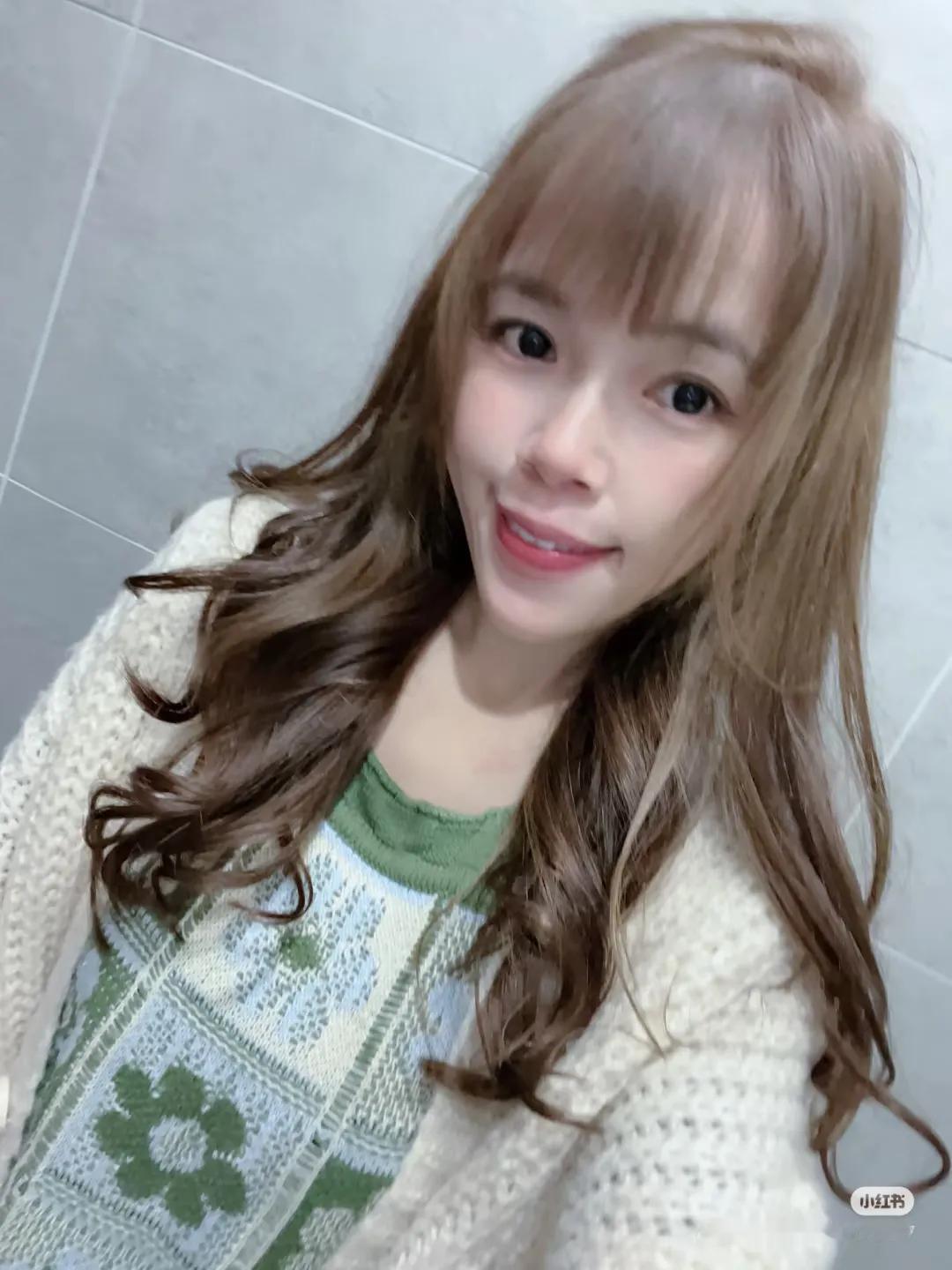 话说台湾近几年就推出了许多颜值和气质都相当不错的新晋博主，而小舞就是其中之一。凭