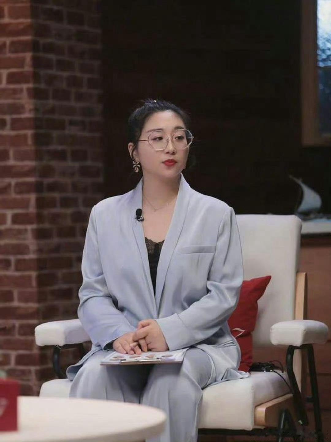 傅首尔谈再见爱人后的状态《再见爱人》让傅首尔懂了，每段关系都值得珍藏，即使再见，