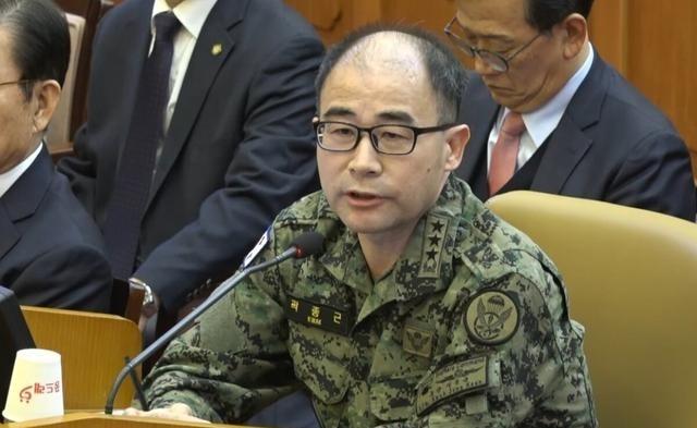 惊天秘闻被突然曝出，“亲手枪毙” 震动法庭，大势已去的尹锡悦，面如死灰！

韩国