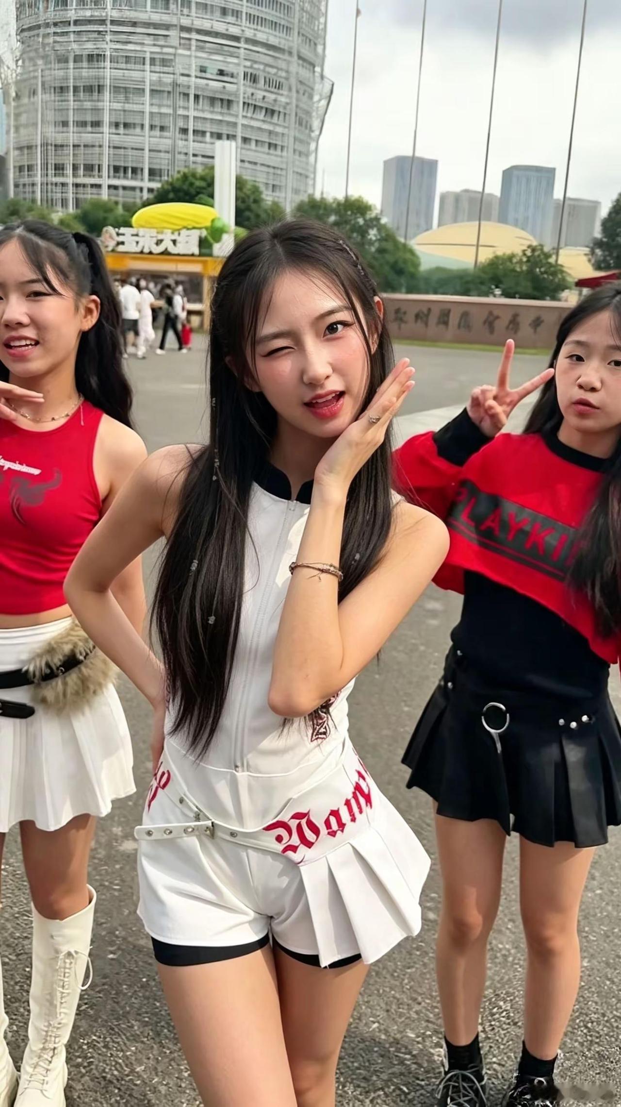 啦啦队 偶遇女团 校园