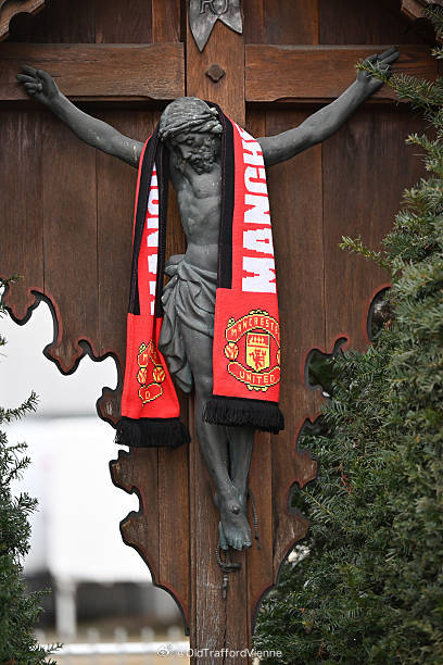 晚安慕尼黑的曼彻斯特纪念广场。 