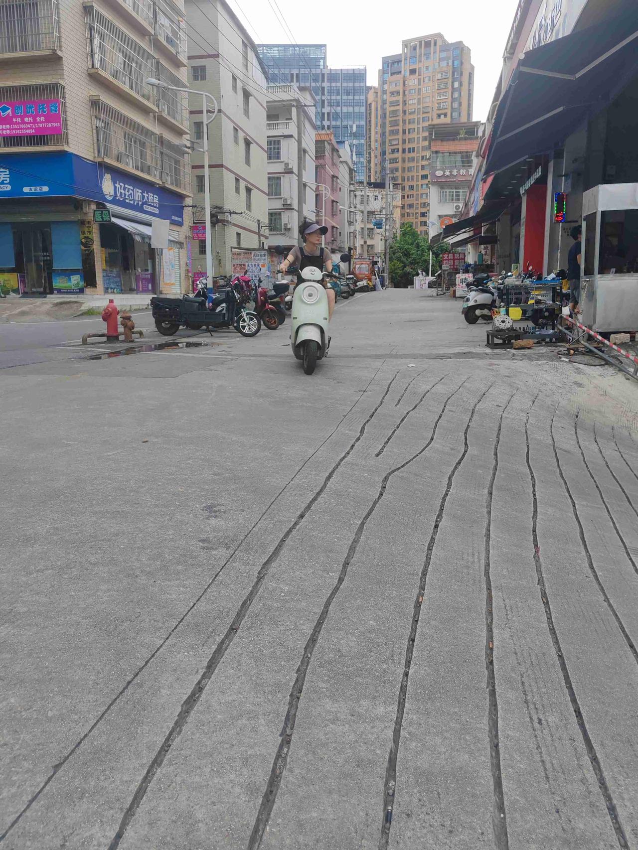 我的今日状态：😁轻松愉快
我这里的天气：☀️晴天