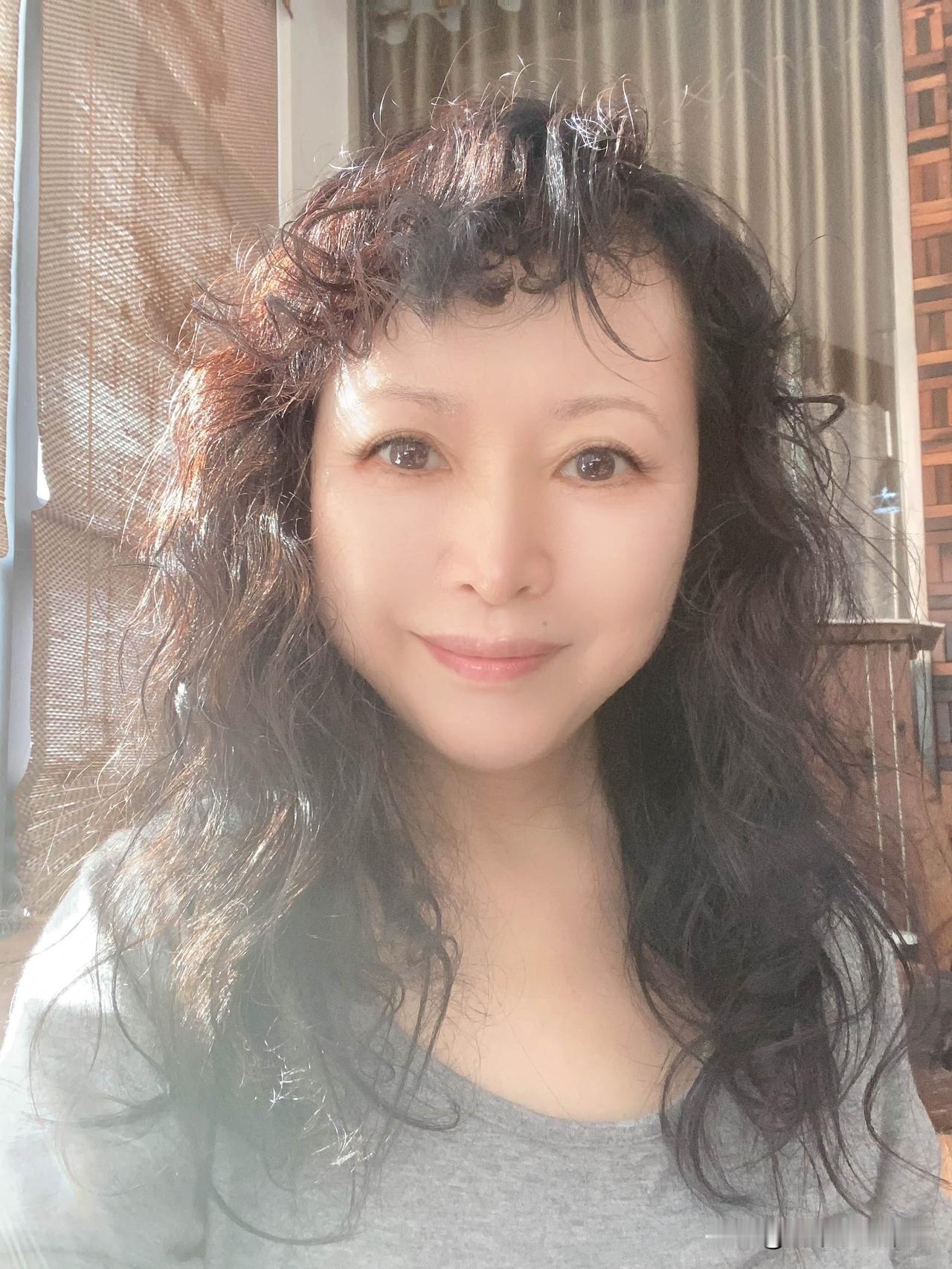 上午好呀！
今日立秋，我在北海，带着丝丝凉意，
愿这初秋的清爽，吹走所有的烦恼与