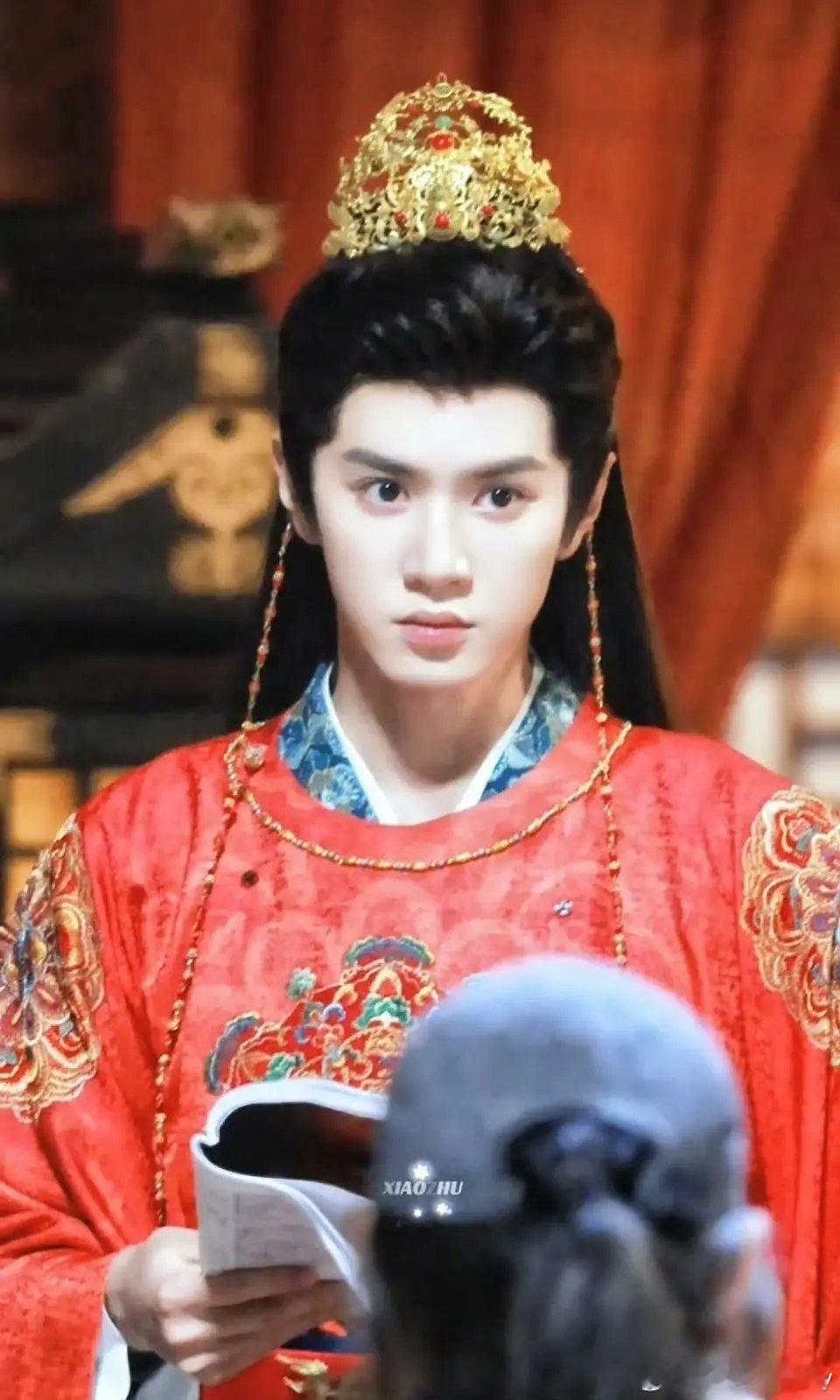 放着《梦花廷》路透吹着《暗夜与黎明》实绩？事实是陈哲远太帅了，想吹爆《暗夜与黎明