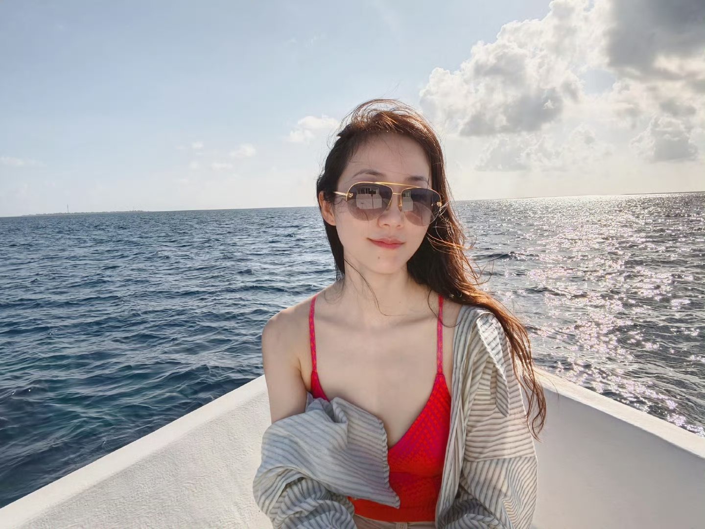 下午好，今天的姐姐也很美！韩雪姐这是去哪里玩了呀