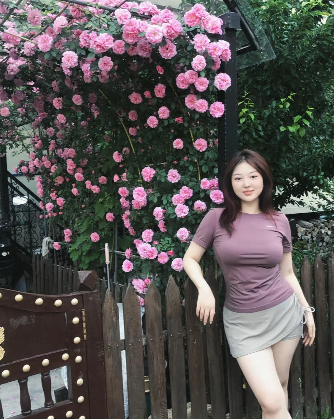 婚姻里，
挣钱和陪伴哪个更重要
别一上来就扯“灵魂契合”“物质基础”那套虚的，咱