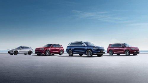 【科技快报网】10月30日，赛力斯发布2025年三季报。报告显示，赛力斯前三季度