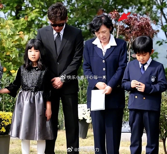 母亲否认独占崔真实遗产 3月5日，崔真实母亲郑玉淑通过YouTuber李镇浩的影