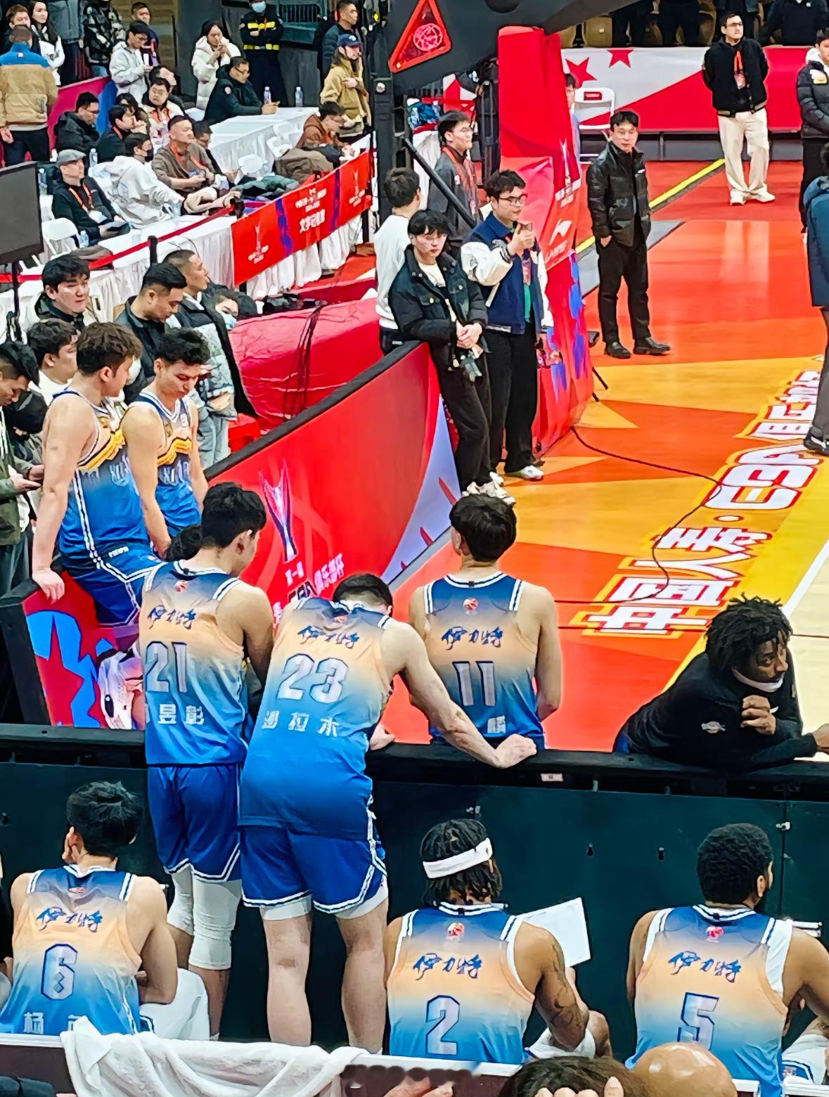 第二届CBA俱乐部杯小组赛四个赛区分别是：湖北武汉、广西南宁、江西南昌和湖南长沙