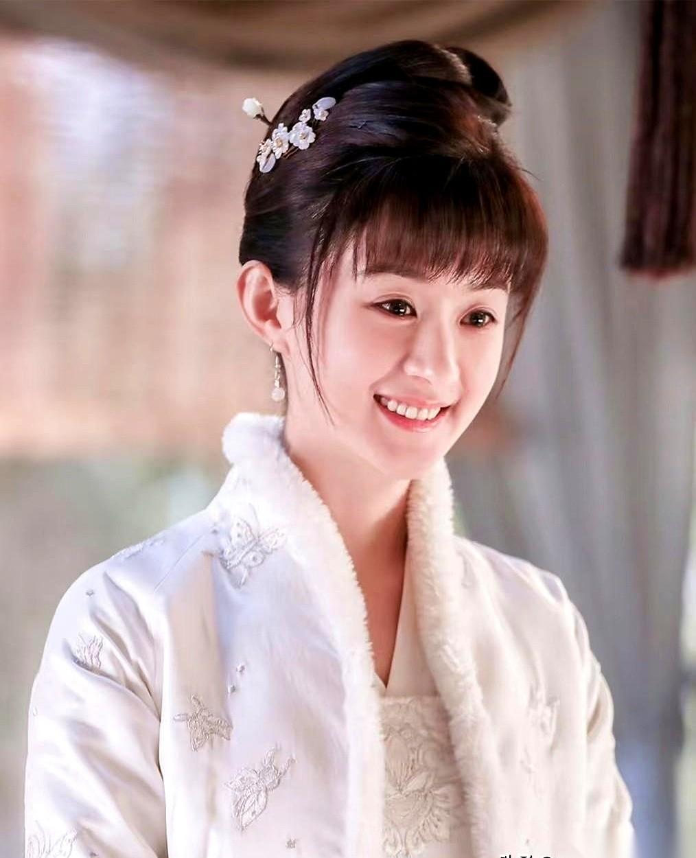 都说《知否》里明兰双标，嫌梁家六郎有春珂，自己却扭头嫁给带着外室和孩子的顾二爷。