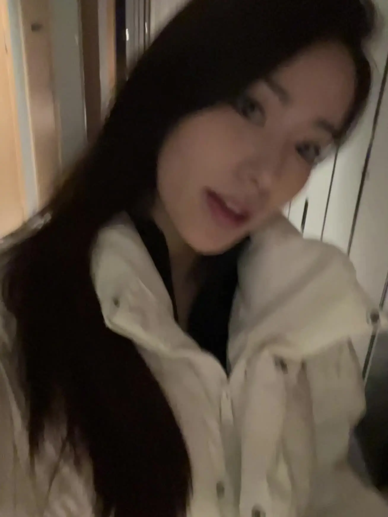 炫耀出去的幸福就像巴掌一样一遍一遍扇回自己的脸
