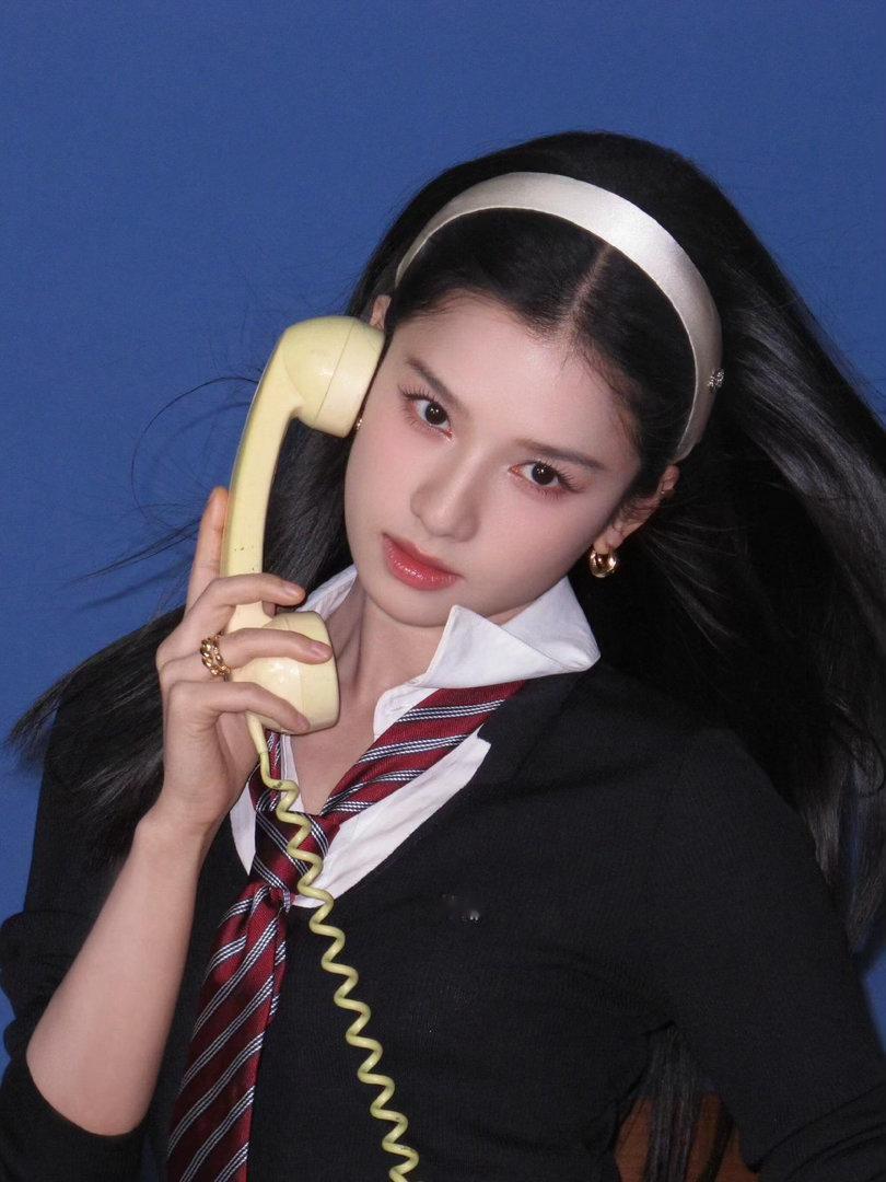 张婧仪美高学姐 张婧仪新风格直接美出圈！完全是元气满满的美高学姐既视感，公主以后