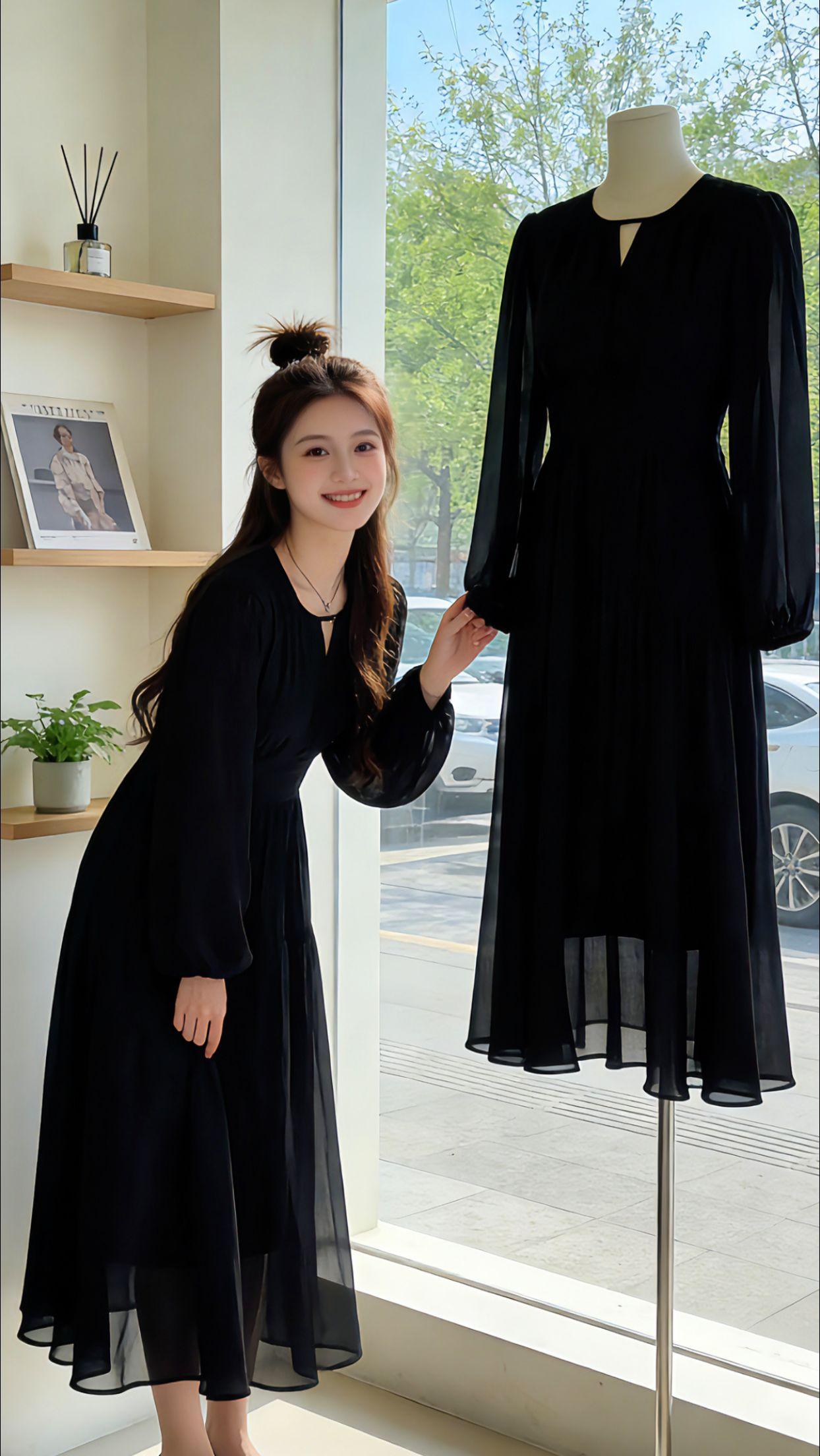 Danny的春日黑裙日记，从室内与模特互动的温柔，到扶梯旁的轻熟优雅，再到海边度