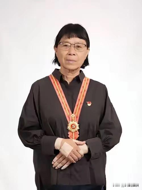 张桂梅交权了 华坪女高新教学楼明年3月投用

爽！张桂梅校长的心愿又成了一桩！华