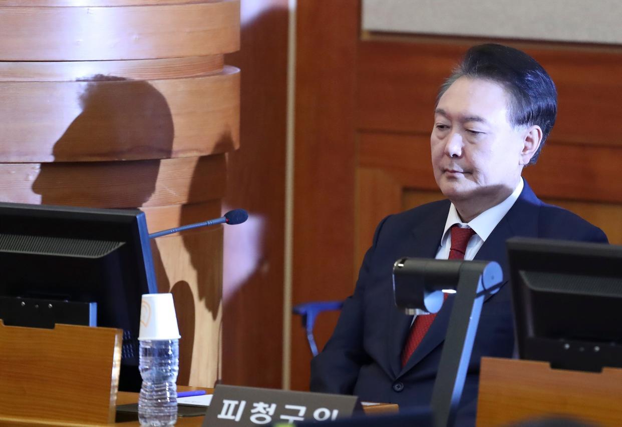 疯了！
为夺权主动挑衅朝鲜？尹锡悦“无人机诱战”一审重判30年。
 
新华社快讯