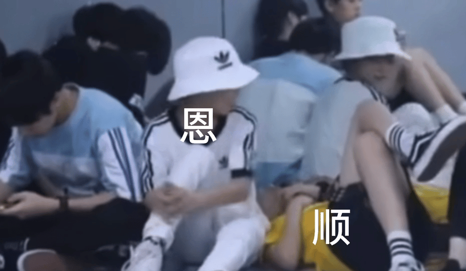 卧槽求坐脸求扇屁股求蹂躏肉脸蛋！ 