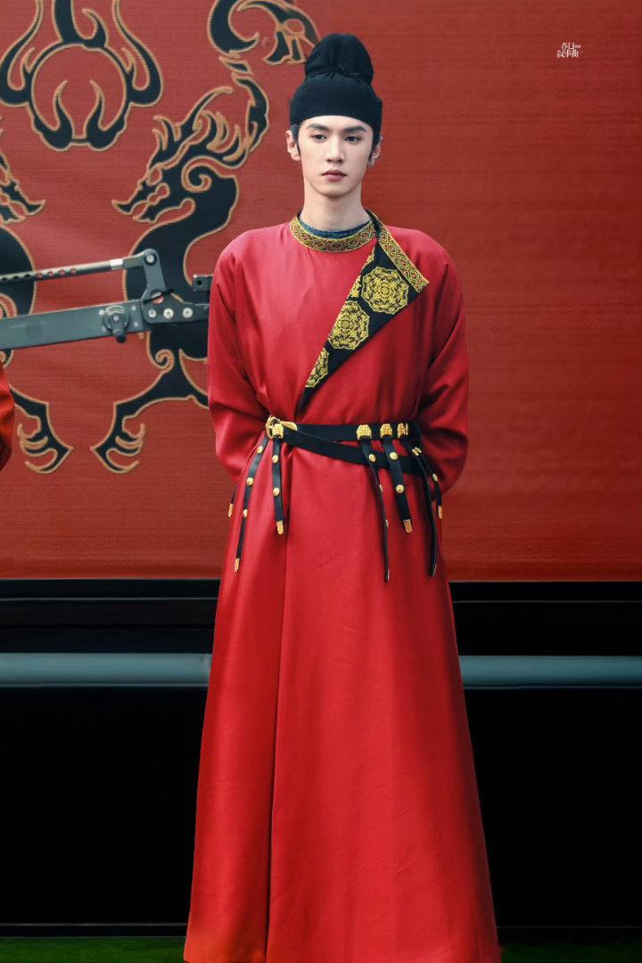 陈哲远新剧演少年帝王好绝陈哲远英寡人设权谋古装剧上新！陈哲远塑造全新少年帝王形象