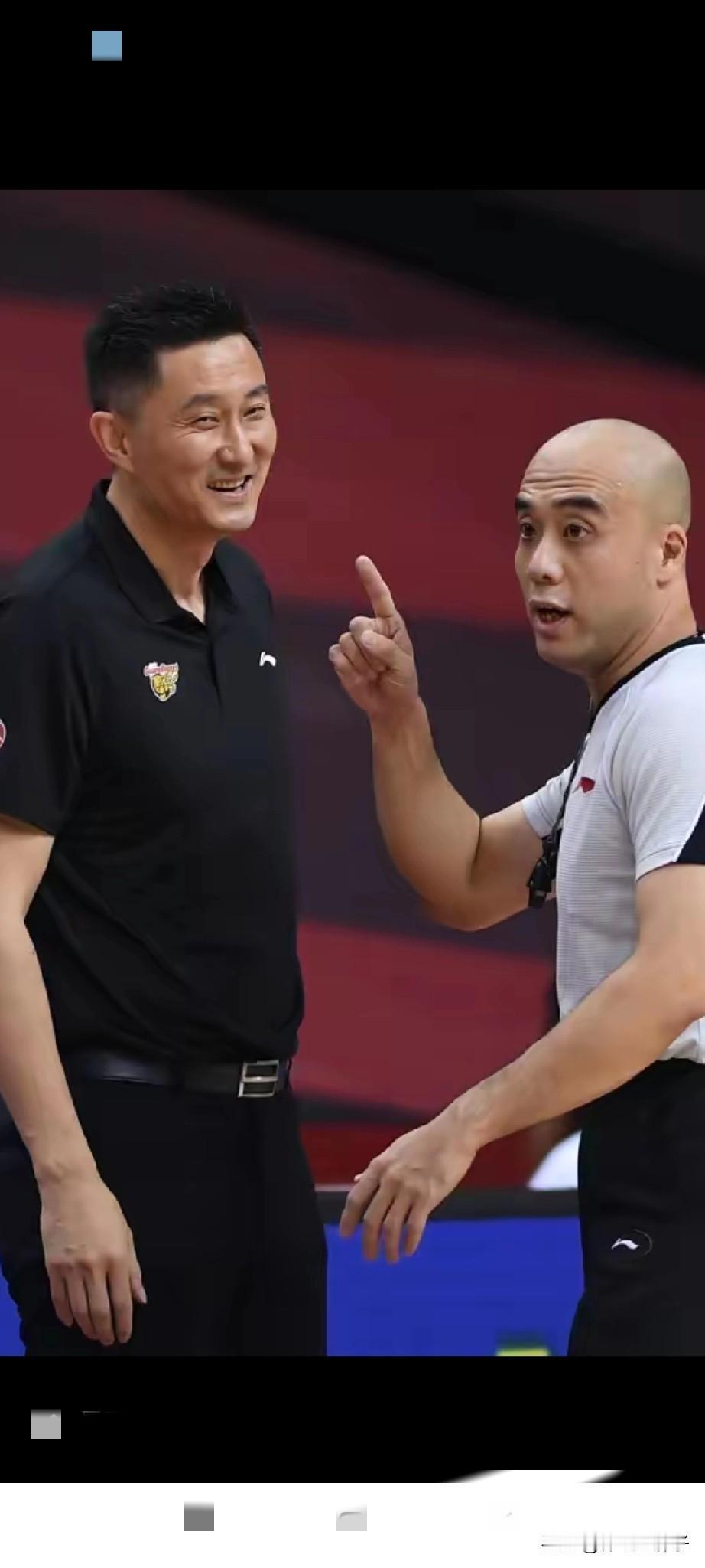 广东全运会拼多多联合队，已经把我山东全运会男篮当成了软柿子来捏了，希望邱彪这个南