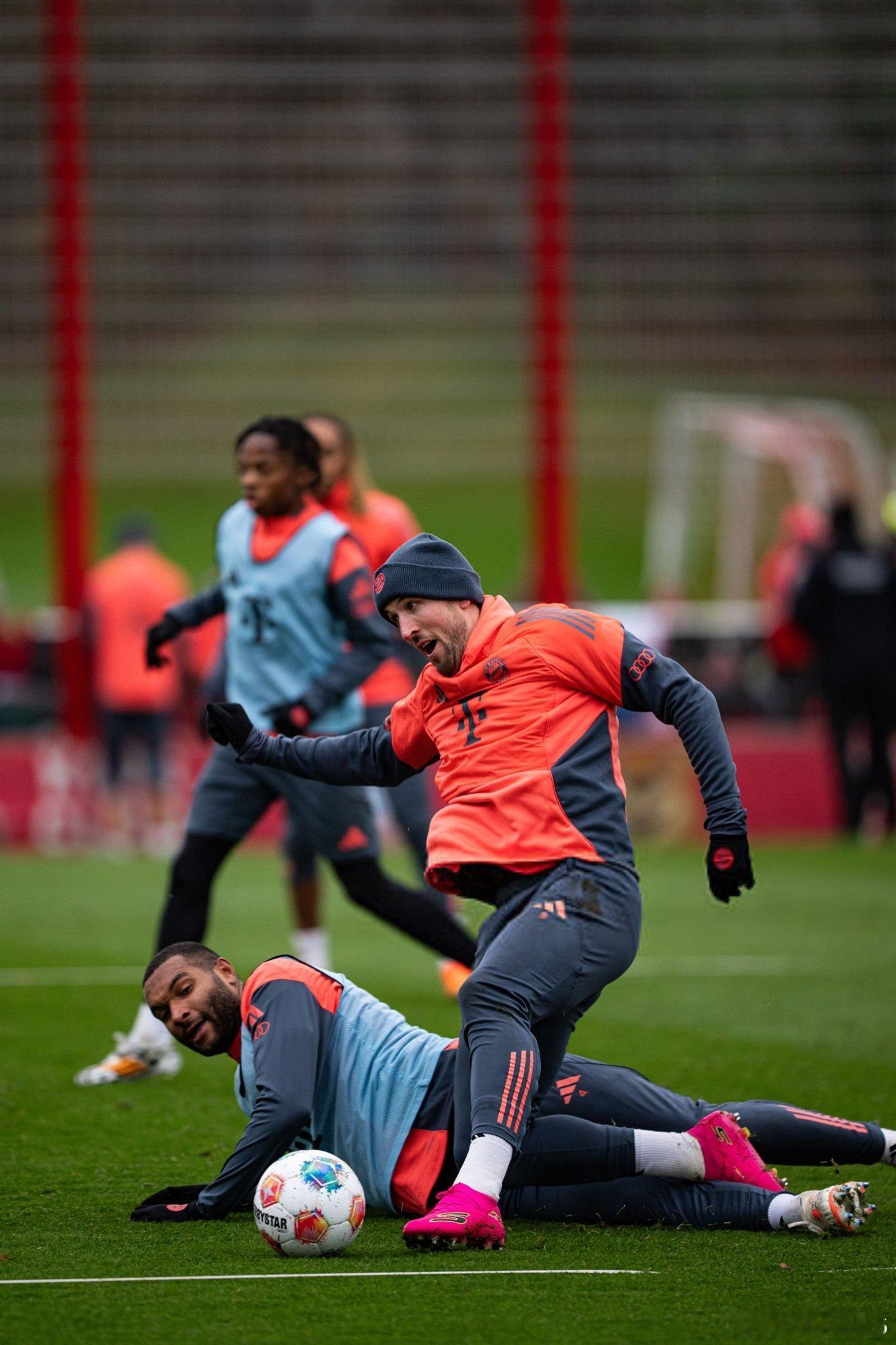 🚨🚨🚨哈利·凱恩目前全心投入拜仁慕尼黑，在俱樂部過得很開心。雙方將會就新合