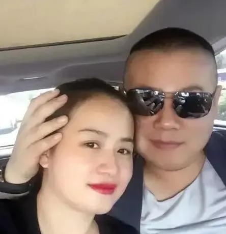 有一次，岳云鹏在节目中直言：“我媳妇心特大，跟我吵完架倒头就睡，可我没吵赢，还想