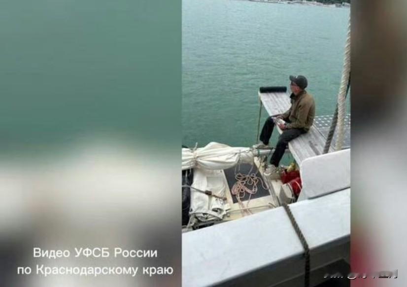 千里寻爱酿悲剧！美籍男子为见网友驾游艇横跨大西洋，靠岸即被捕。

一名美国男子为