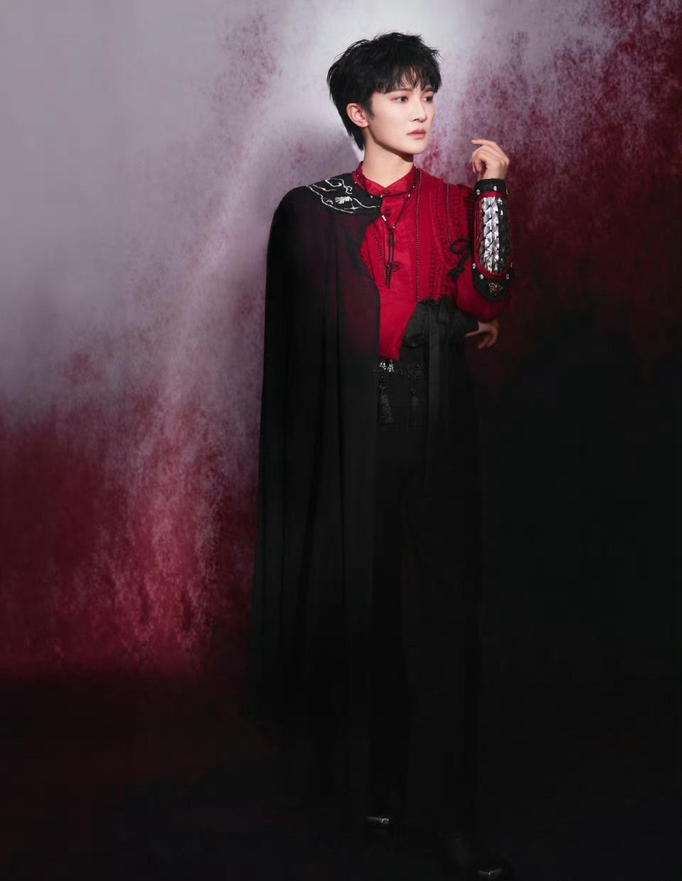 周深 💙周深2025深深的巡回演唱会 💙周深全新ep小深情 💙

或许因为