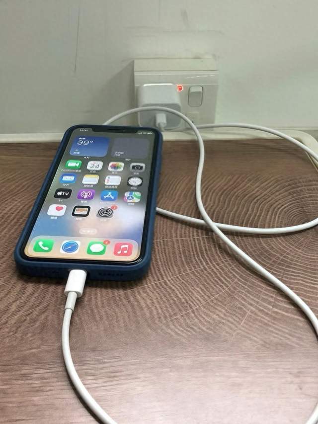 手机怎么充电，电池寿命长？