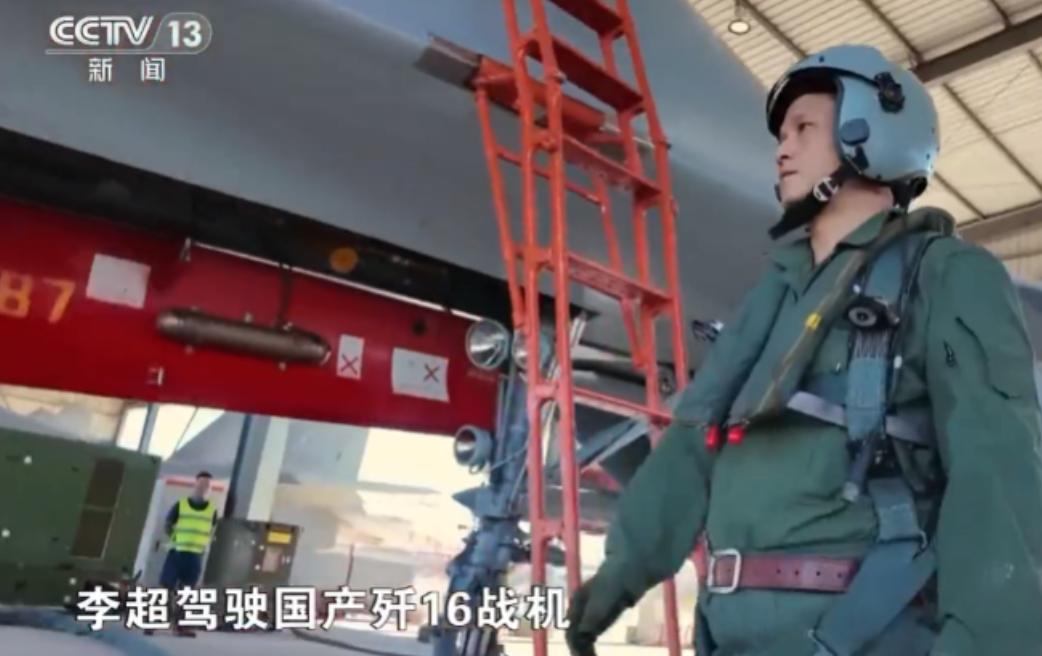 央视公开了，我军1架歼16战机，在海上近距离缠斗F-35！结果1架歼16战机，一