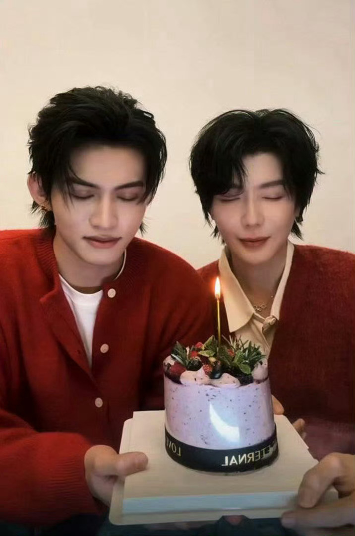 云熠星河 🌌云旗郝熠然 0811和0912生日 我会陪你们过的 