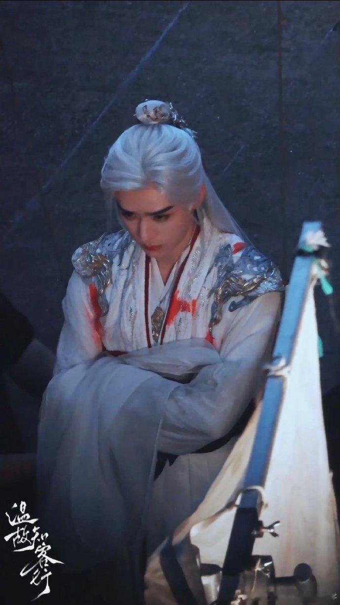 龚俊苏暮雨白发梦回山河令 龚俊苏暮雨白发造型，梦回《山河令》温客行！！！ ​​​