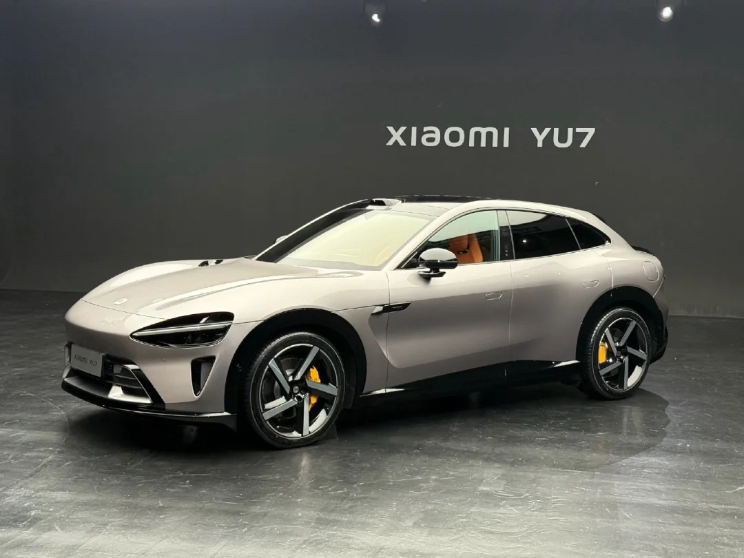 小米 YU7 钛色会取代雅灰…