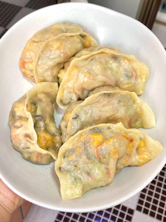 我妈做的低卡蒸饺好好吃啊啊啊