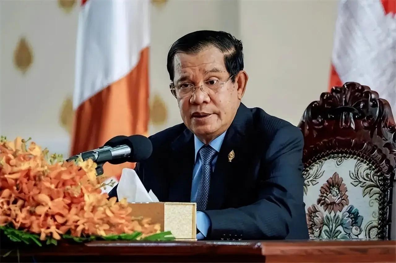 泰国再次和柬埔寨对轰，那么影响如何？
首先，双方说法完全对不上，都指责是对方先动