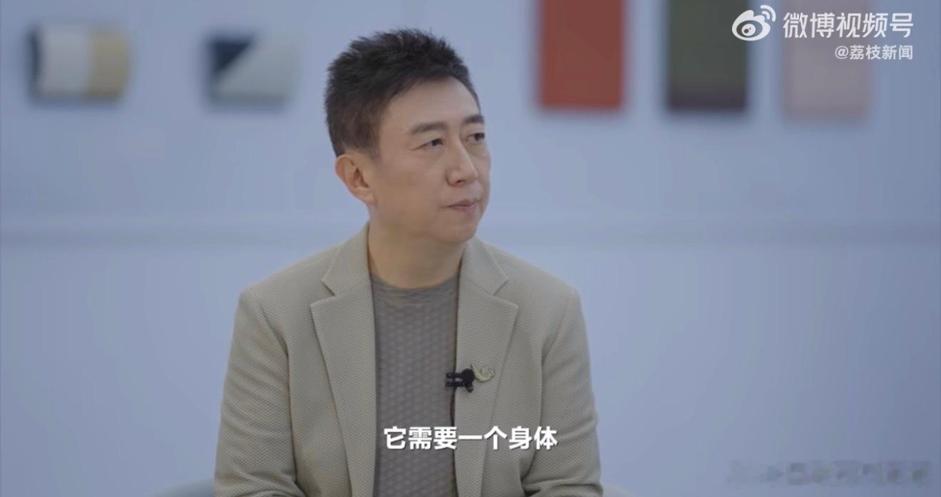 当AI长出汽车身体以前觉得AI就是个语音助手，现在它直接长出了汽车的身体。能看能