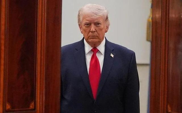 不管特朗普去世的消息是真是假，但是可以断定，特朗普的健康状况已经出现了很大的问题