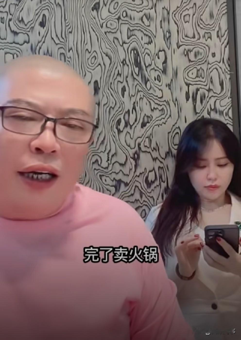 驴爸呵斥驴家小智！

         二驴凌晨发飙怒斥某艺人就是小智！负面节奏