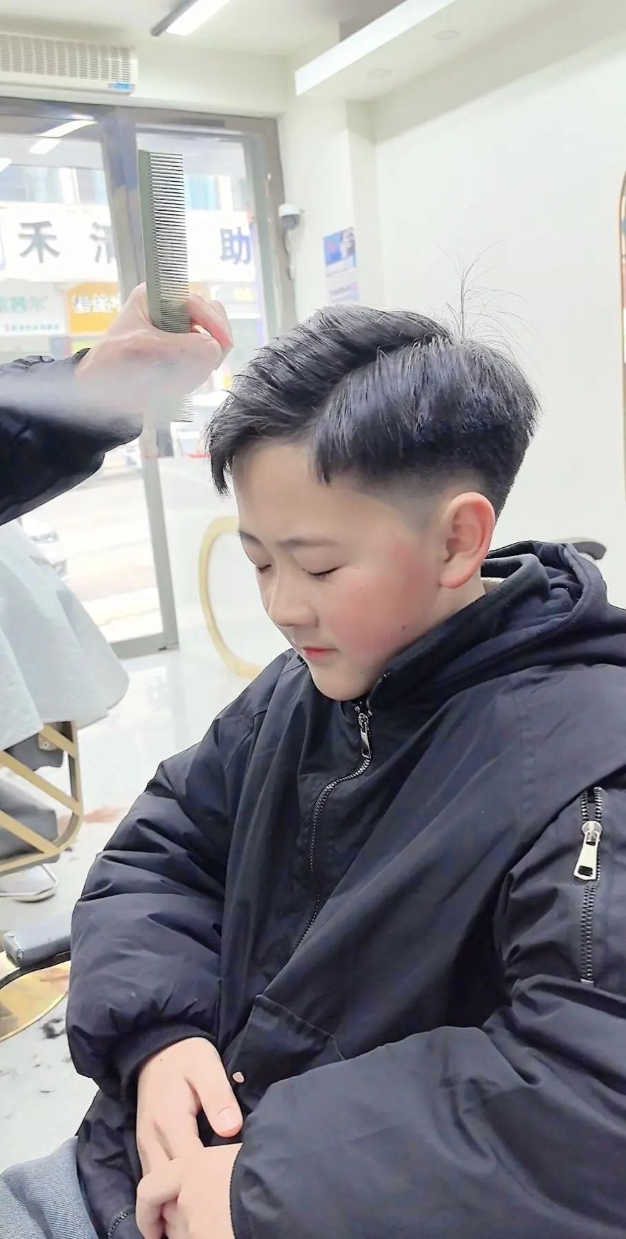 在这个世界上只有他是最爱我最想我的人，也只有他是最值得我付出一切的人。