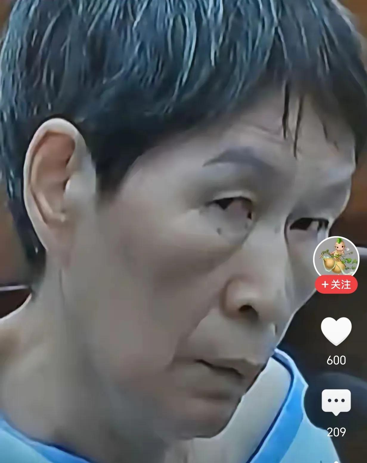 罪大恶极于英华判死刑！
近日，拐卖儿童的余华英被判处死刑，剥夺政治权利终身，没收