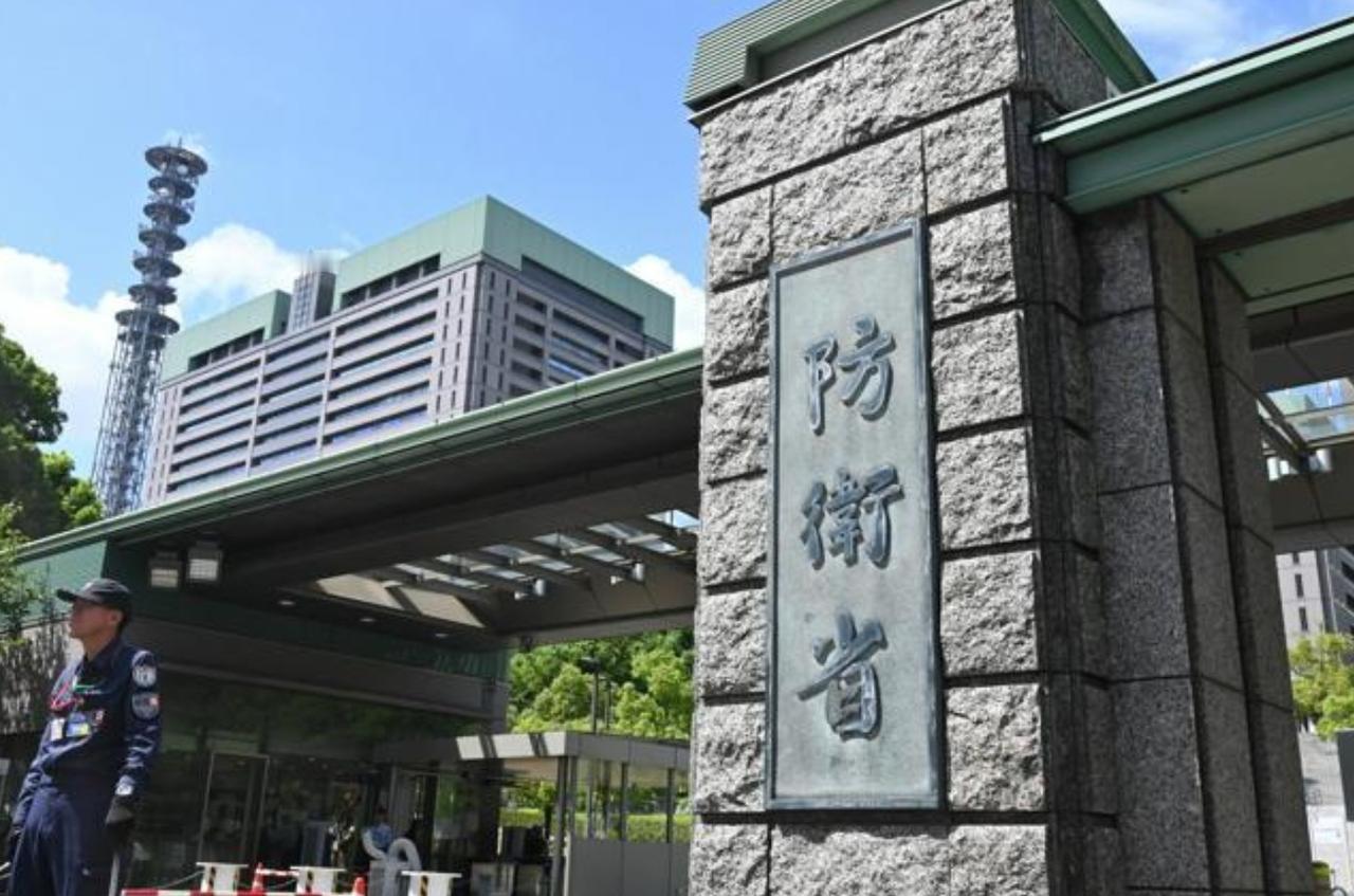 【日本防卫省计划于明年实施大规模扩编，将会考虑最多增设3个部门，小泉进次郎主推的
