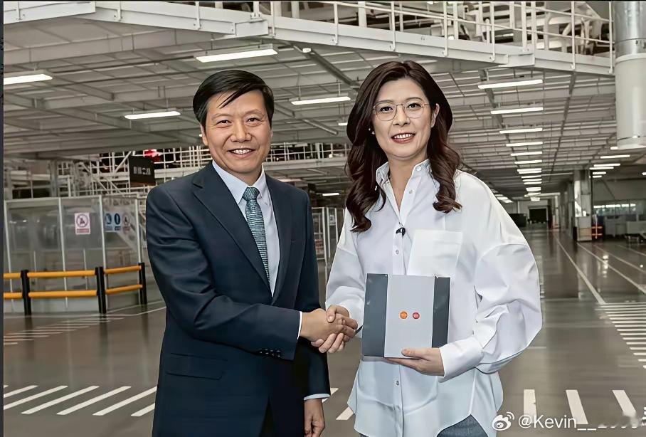 要说营销，还真得佩服雷军。此次郑丽文大陆之行，没去联想，也没去华为，偏偏去了小米